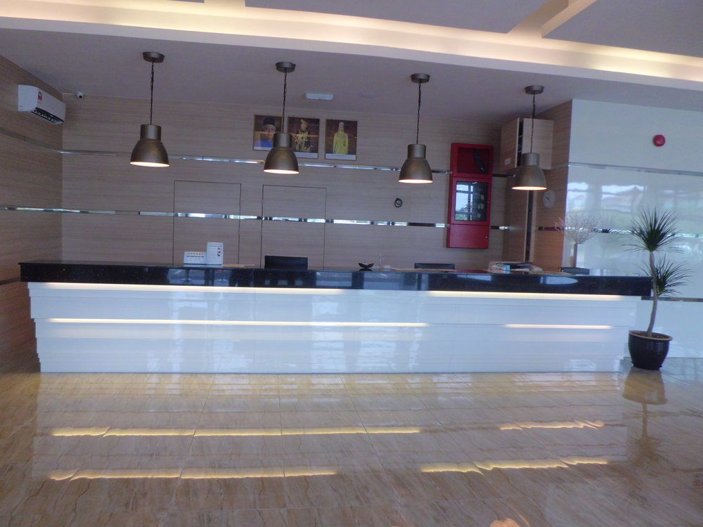 The Inn Bintulu Extérieur photo