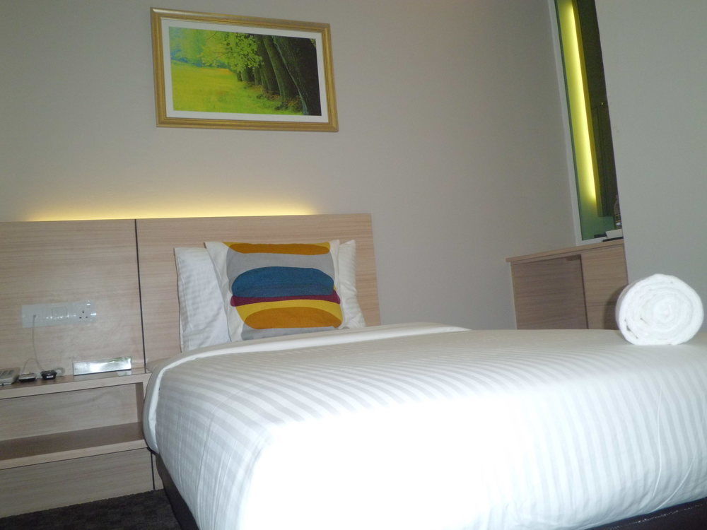 The Inn Bintulu Extérieur photo